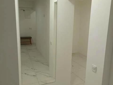 квартира за адресою Космічна вул., 3