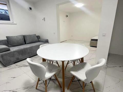 квартира за адресою Космічна вул., 3