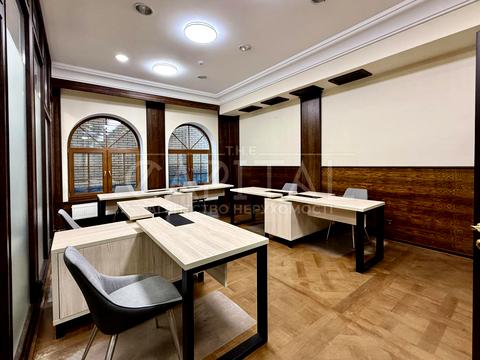 коммерческая по адресу Жилянская ул., 72