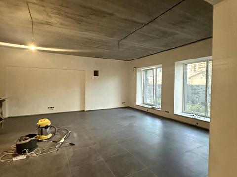 комерційна за адресою Матвія Донцова вул. (Тургенєвська), 25-Е