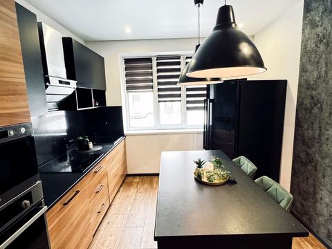 будинок за адресою Ясна вул., 12