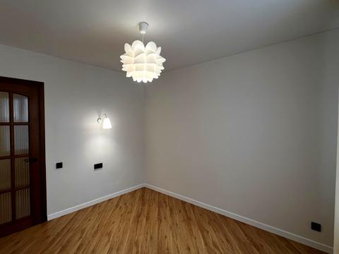 квартира за адресою Зодчих вул., 36