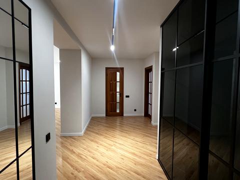 квартира за адресою Зодчих вул., 36