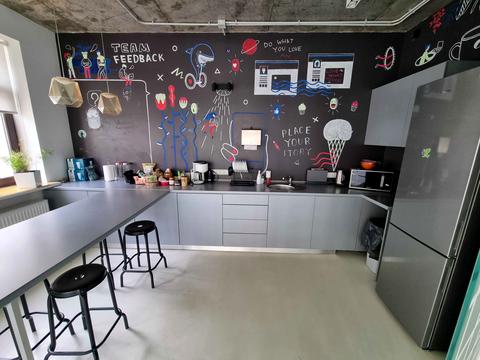 комерційна за адресою Воздвиженська вул., 51а