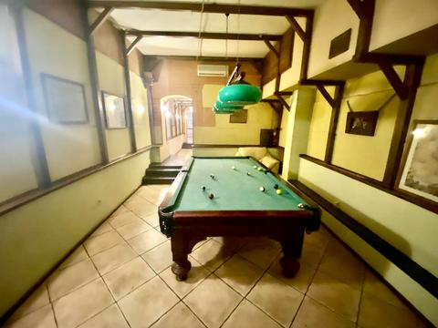 комерційна за адресою Добровольців пров., 3