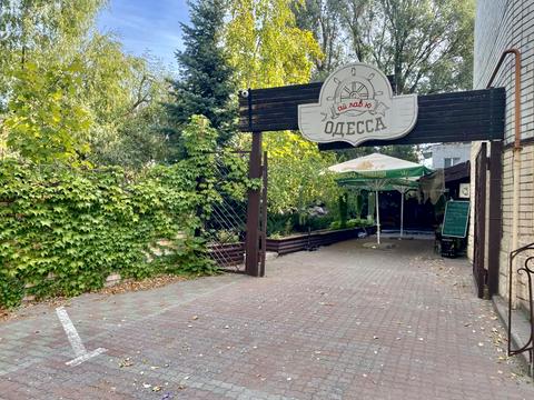 комерційна за адресою Добровольців пров., 3