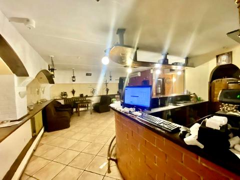 комерційна за адресою Добровольців пров., 3