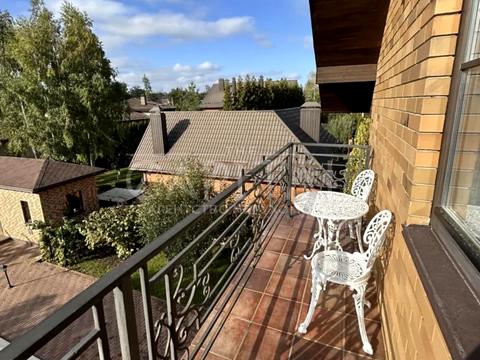 будинок за адресою Стежки вул.