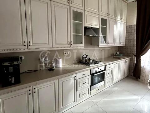 будинок за адресою Стежки вул.