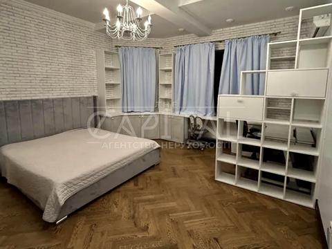 будинок за адресою Стежки вул.