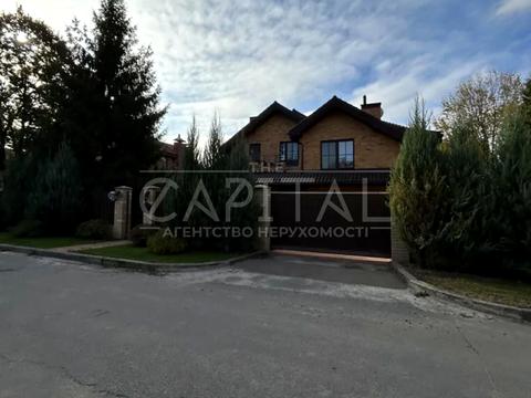 будинок за адресою Стежки вул.