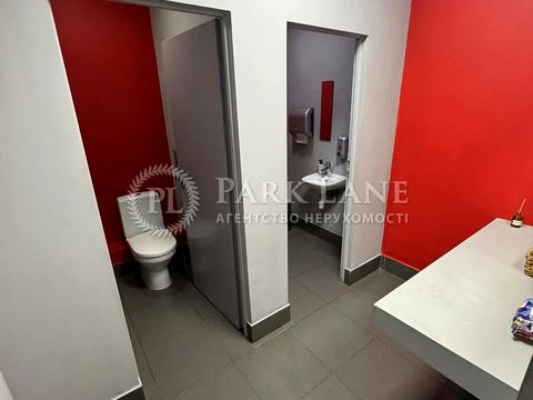 комерційна за адресою Михайлівська вул., 22