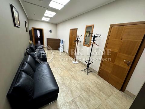 комерційна за адресою Михайлівська вул., 22