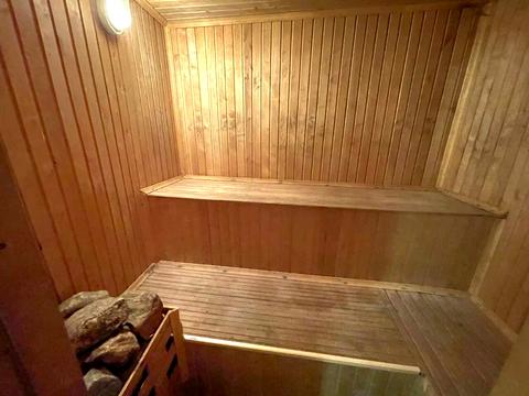 будинок за адресою Січових Стрільців вул. (Артема), 27-Б