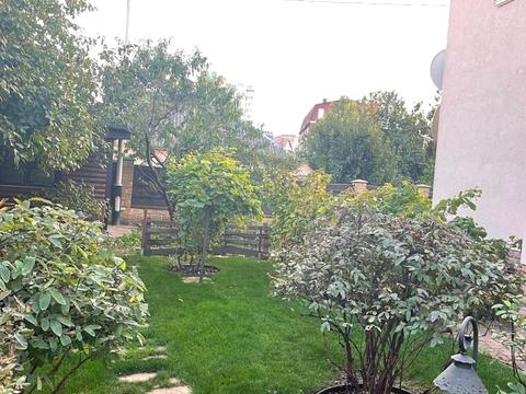 будинок за адресою Лугова вул.