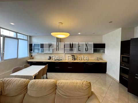 квартира за адресою Андрія Верхогляда вул. (Михайла Драгомирова), 16