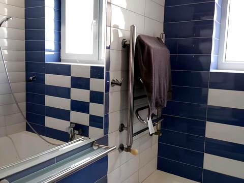 квартира за адресою Миколи Зерова вул., 8