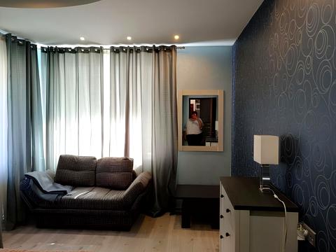 квартира за адресою Миколи Зерова вул., 8