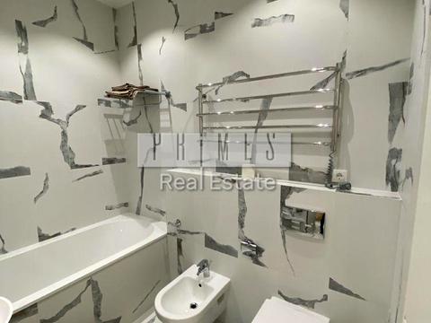 квартира за адресою Василя Тютюнника вул. (Анрі Барбюса), 37/1