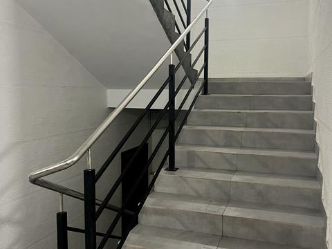 комерційна за адресою Юліана Целевича вул., 4-В