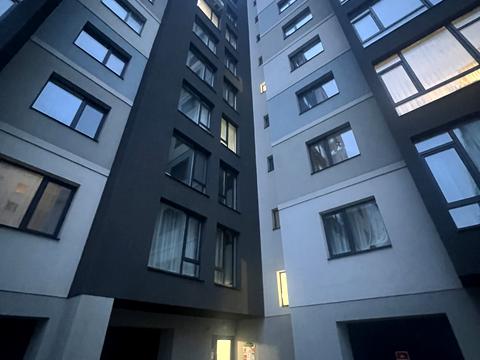 комерційна за адресою Юліана Целевича вул., 4-В