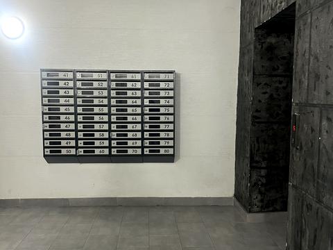 комерційна за адресою Юліана Целевича вул., 4-В