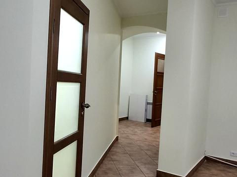 комерційна за адресою Львів, Олександра Архипенка вул. (), 12