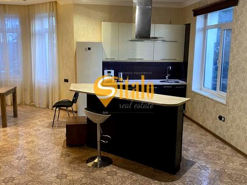 будинок за адресою смт. Козин, Центральна вул.