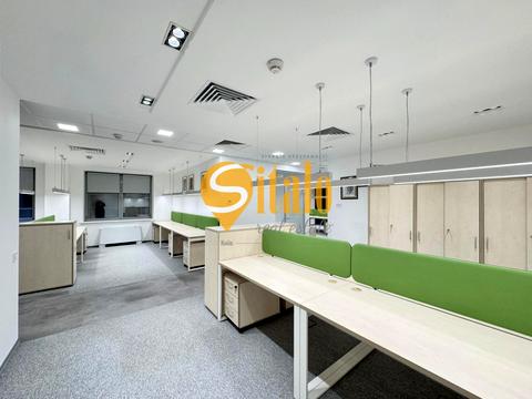 комерційна за адресою Спортивна пл., 3