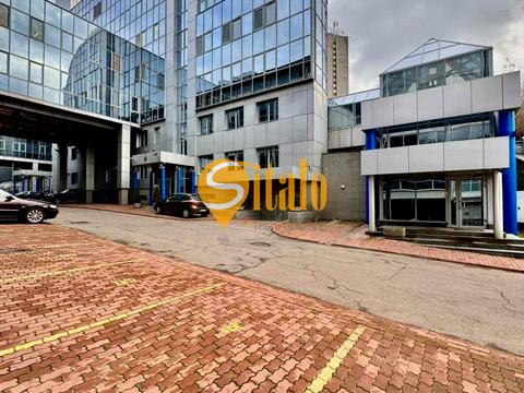 комерційна за адресою Спортивна пл., 3