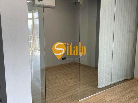 комерційна за адресою Євгена Коновальця вул. (Щорса), 36-Е