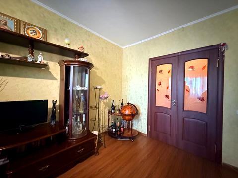 квартира за адресою Андрія Мельника вул., 12