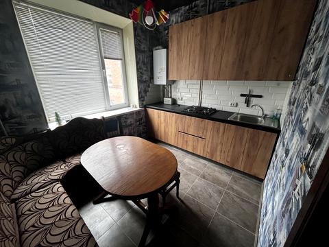 квартира за адресою Дніпро, Богдана Хмельницького просп. (Героїв Сталінграда), 127