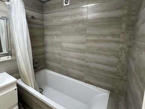 квартира за адресою Злуки просп., 3-А