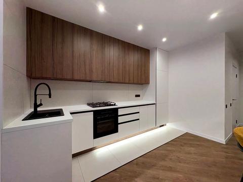 квартира за адресою Свободи вул., 5