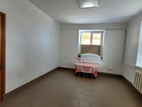 комерційна за адресою Михайлівська, 15