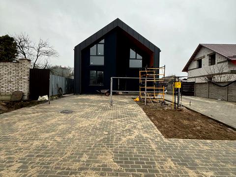 будинок за адресою Павла Загребельного вул.