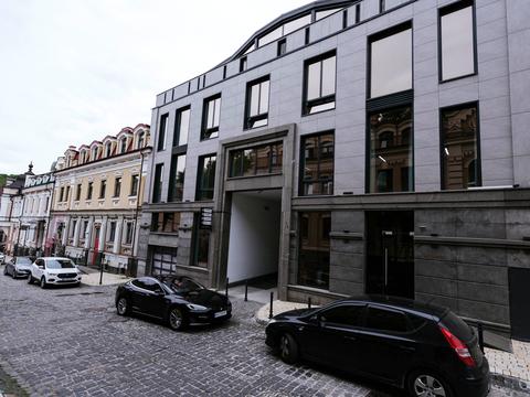 комерційна за адресою Київ, Олеся Гончара вул., 9