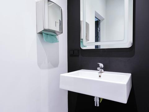 комерційна за адресою Київ, Олеся Гончара вул., 9