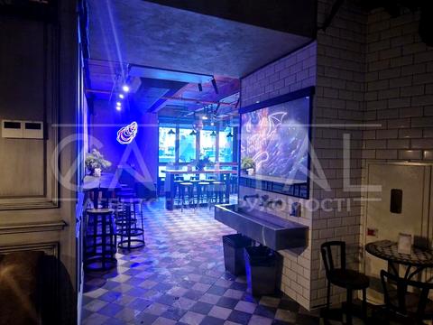 комерційна за адресою Басейна вул., 2