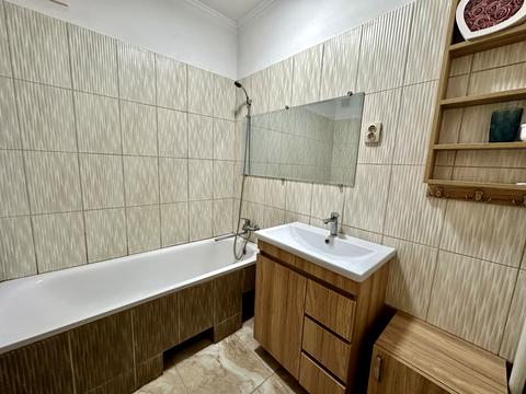 квартира за адресою Андрія Сахарова вул., 14б