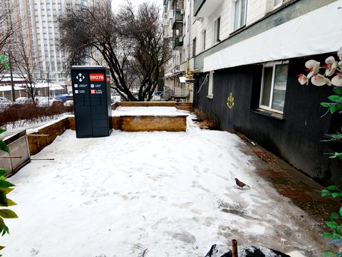 комерційна за адресою Володимиро-Либідська вул., 16