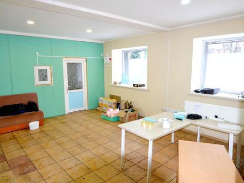 комерційна за адресою Володимиро-Либідська вул., 16