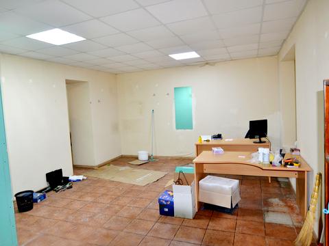 комерційна за адресою Володимиро-Либідська вул., 16