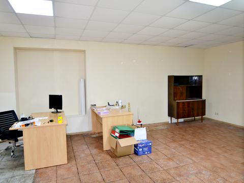 комерційна за адресою Володимиро-Либідська вул., 16