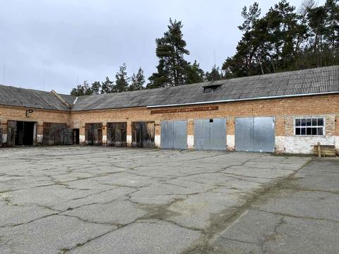 комерційна за адресою Піщана, 8А