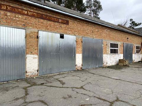 комерційна за адресою Піщана, 8А