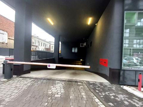 комерційна за адресою Хімічна вул., 4а