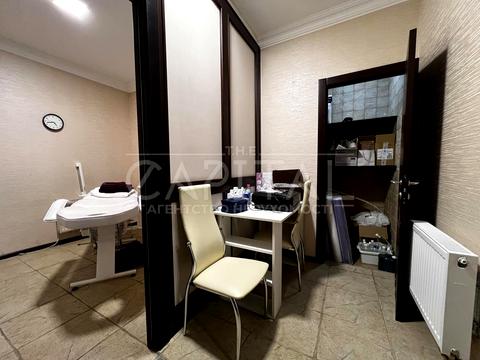 комерційна за адресою Київ, Жилянська вул., 72А