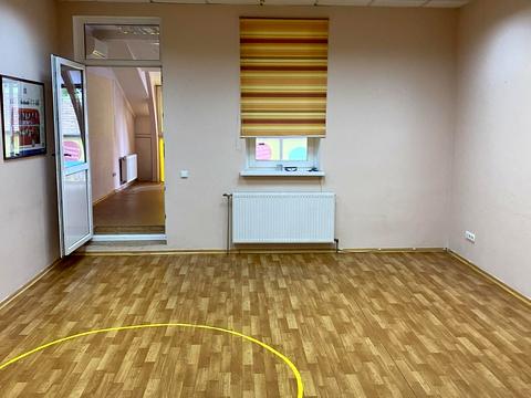 комерційна за адресою Євгена Коновальця вул. (Щорса), 32-Б